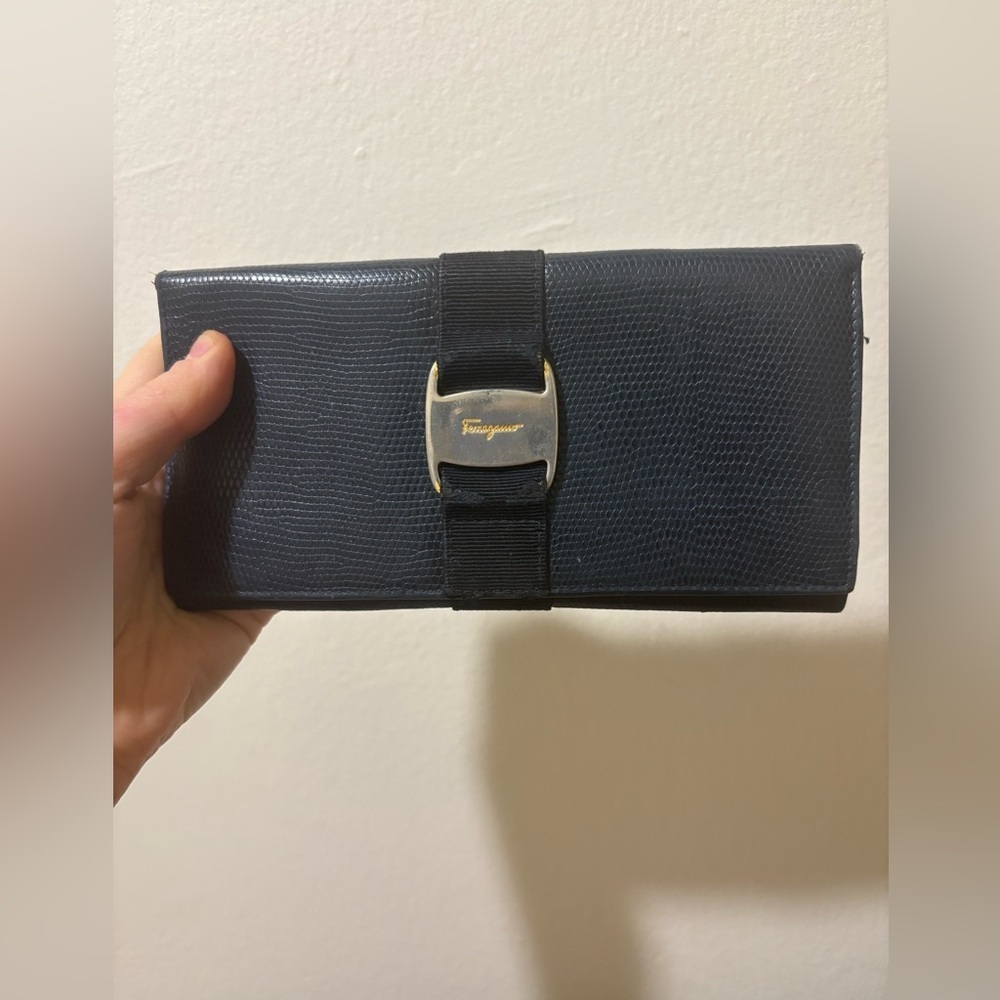 Salvatore Ferragamo Black Textured Leather Wallet - Picture 11 of 12